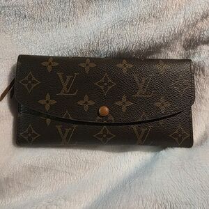 USED...Louis Vuitton Monogram Canvas Wallet in Brown **Card Slots Have Been USED